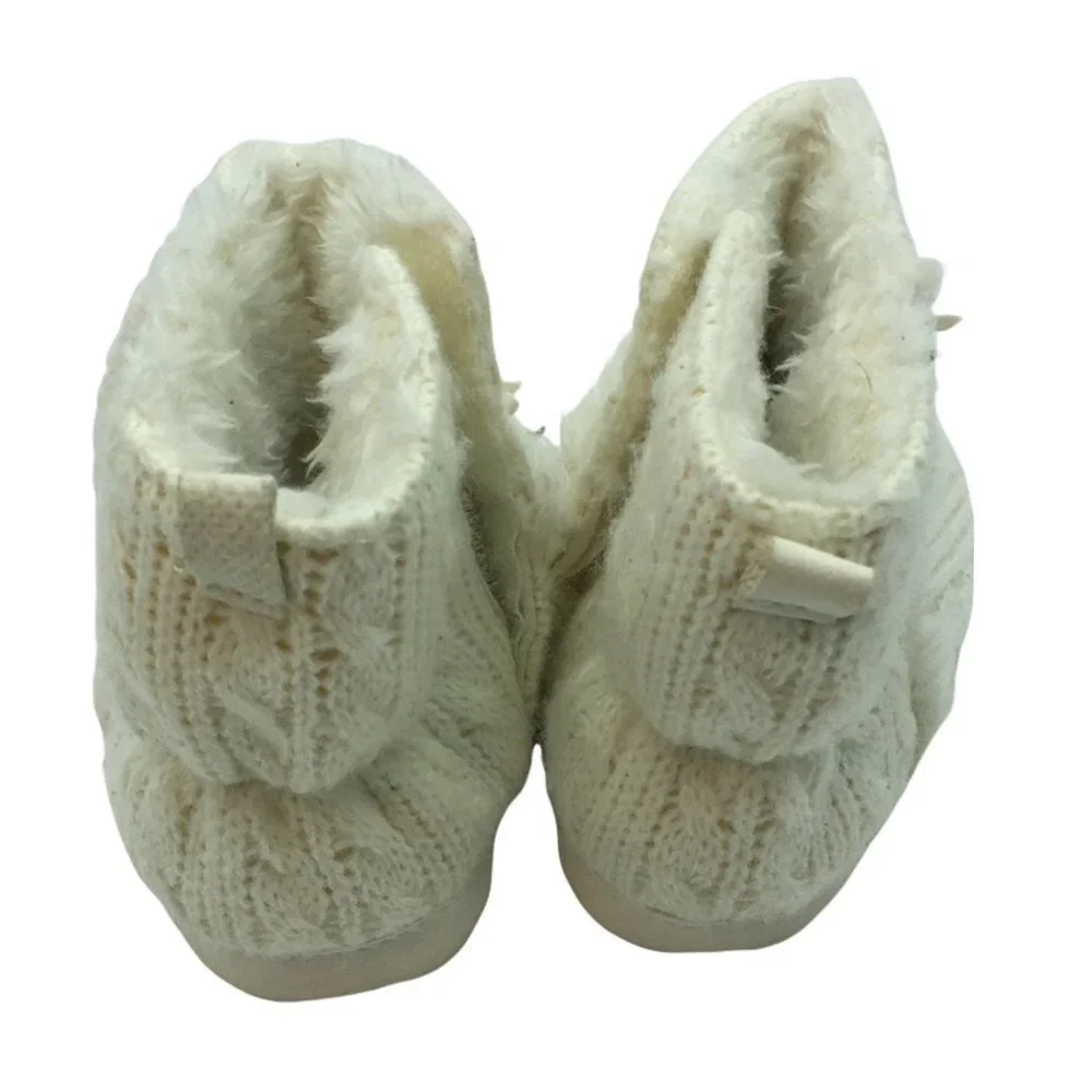 Carter's ankle booties boots 6-9 months‎ Cable Knit White Cream